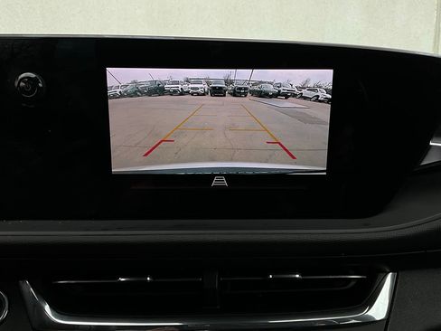 Used 2025 Buick Envista Preferred image 30