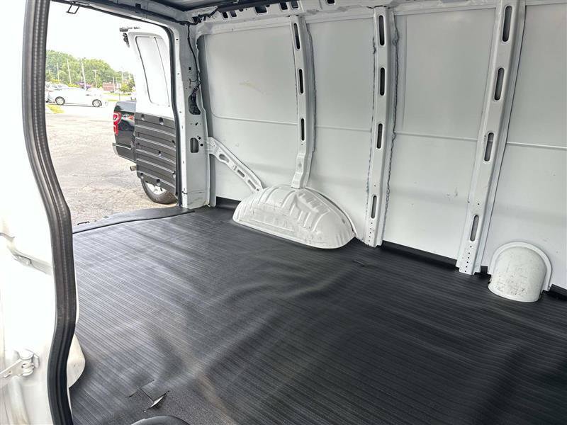 Used 2023 Chevrolet Express 3500 w/ Driver Convenience Package RWD image 13