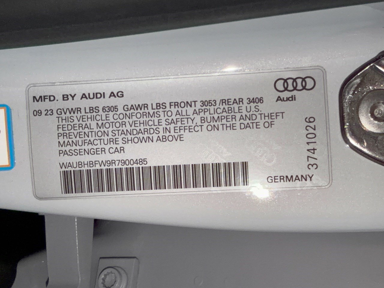 Used 2024 Audi RS e-tron GT w/ Carbon Performance Package AWD/4WD image 31