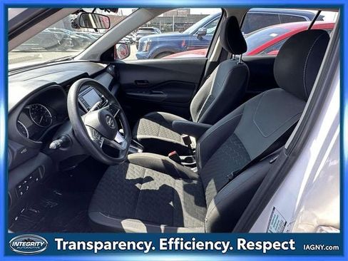 Certified 2021 Nissan Kicks S FWD image 12