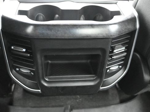Used 2023 RAM 1500 Big Horn AWD/4WD image 30
