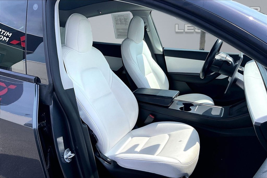 Used 2022 Tesla Model Y Performance AWD/4WD image 7