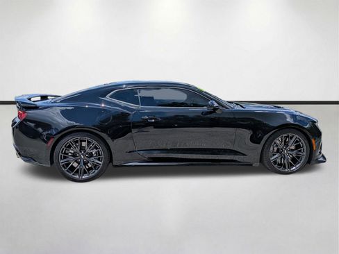 Used 2018 Chevrolet Camaro ZL1 RWD image 3