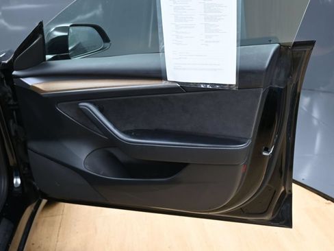 Used 2023 Tesla Model 3 Standard Range RWD image 39