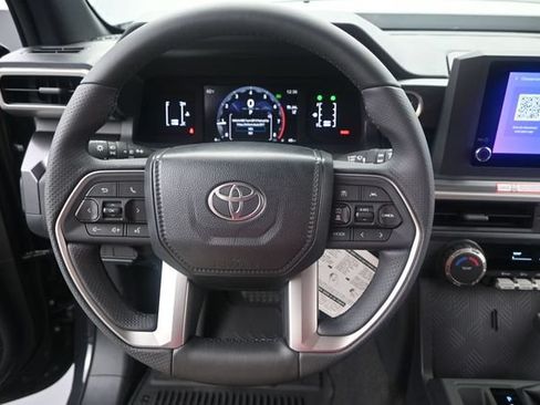 New 2026 Toyota 4Runner SR5 RWD image 5