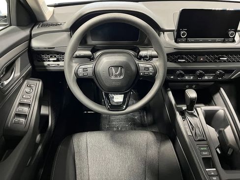 Certified 2025 Honda Accord SE image 16