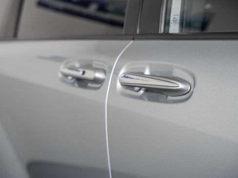 Certified 2022 Toyota Sienna XSE image 18