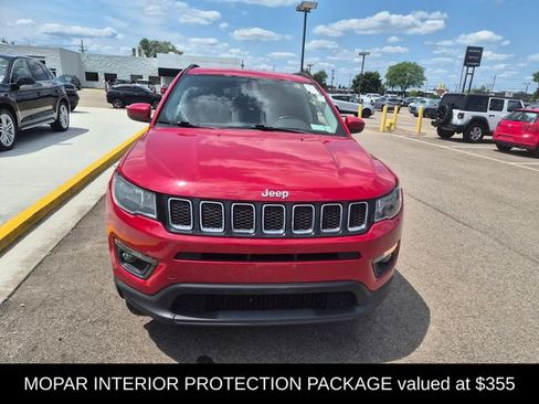 Used 2021 Jeep Compass Latitude AWD/4WD image 3