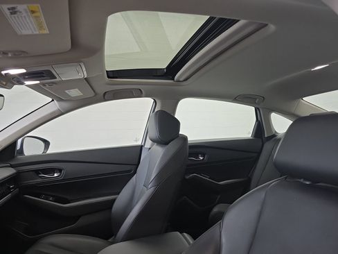 Used 2024 Honda Accord Touring image 37