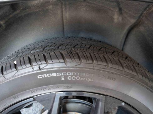 Used 2024 Chevrolet Traverse RS AWD/4WD image 31