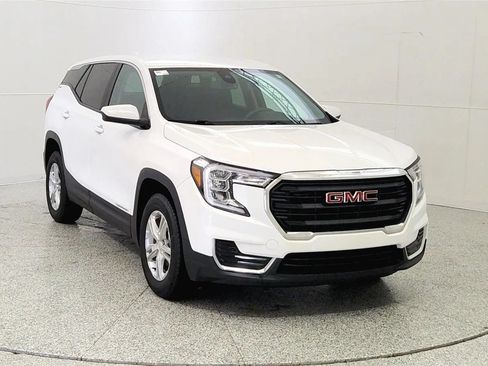 Used 2023 GMC Terrain SLE AWD/4WD image 2