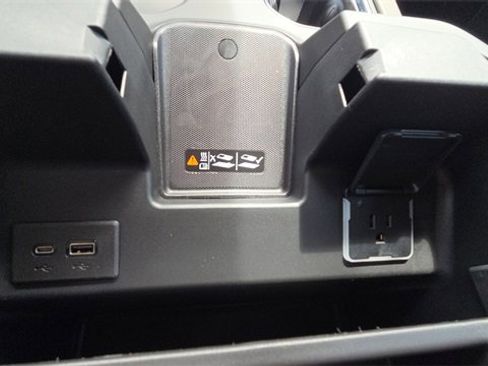 New 2025 GMC Sierra 2500 Denali w/ Denali Reserve Package image 37