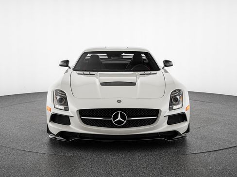 Used 2014 Mercedes-Benz SLS AMG Black Series image 9