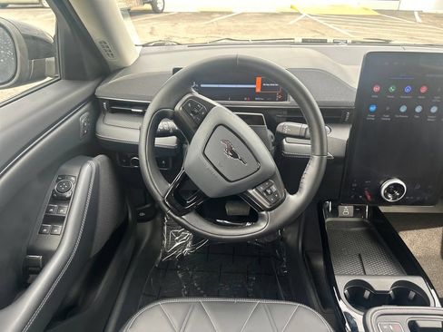 Used 2025 Ford Mustang Mach-E Select w/ Comfort Package Lite RWD image 16