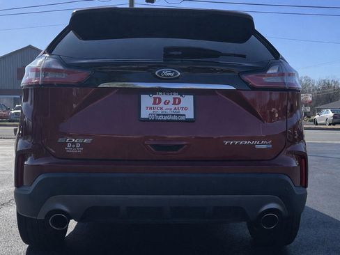 Used 2020 Ford Edge Titanium image 25