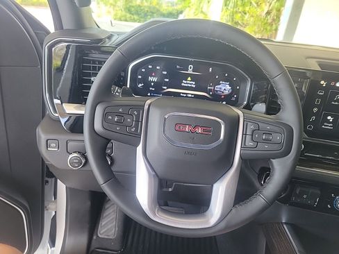 New 2026 GMC Sierra 1500 Elevation image 20