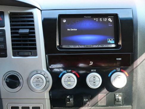 Used 2007 Toyota Tundra Limited image 28