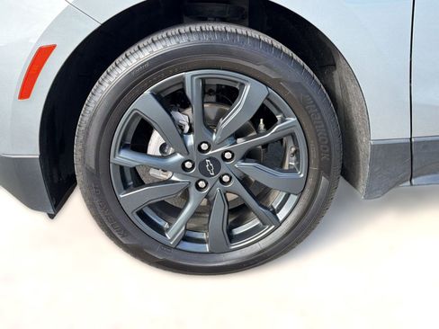 Certified 2023 Chevrolet Equinox RS FWD image 12