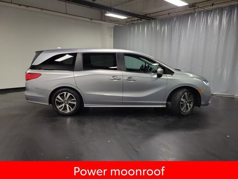 Used 2023 Honda Odyssey Touring image 9