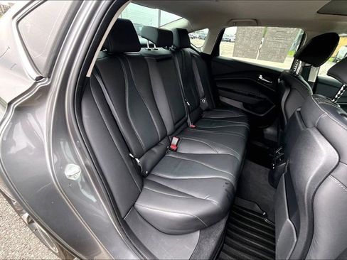 Used 2025 Acura TLX w/ Technology Package image 38