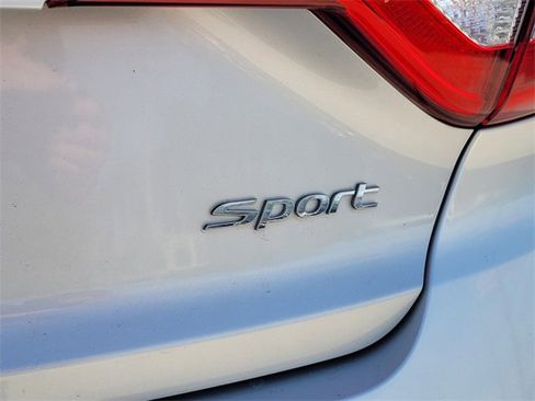 Used 2016 Hyundai Sonata Sport w/ Option Group 1V image 11