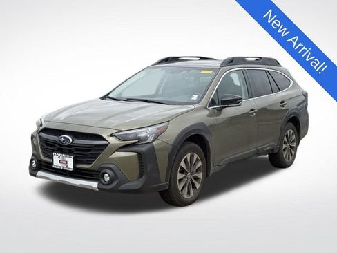 Certified 2025 Subaru Outback Limited AWD/4WD image 3