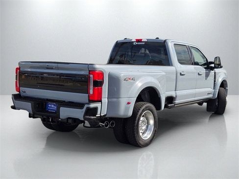 Certified 2025 Ford F450 Platinum image 4