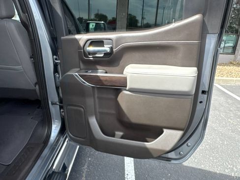 Used 2021 GMC Sierra 1500 SLT w/ SLT Premium Package AWD/4WD image 13