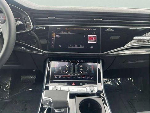 Used 2025 Audi Q7 3.0T Prestige w/ Prestige Package image 13