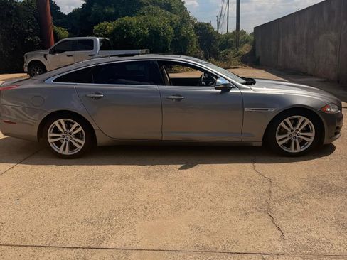 Used 2013 Jaguar XJ L Portfolio RWD image 3