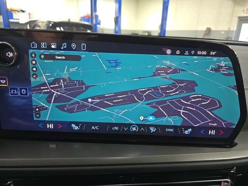 New 2026 Chevrolet Traverse LT w/ Driver Confidence Package image 24