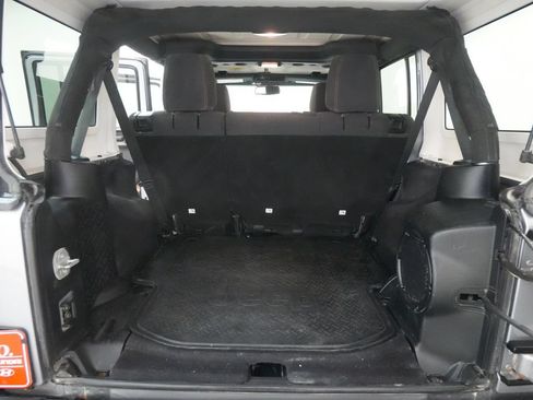Used 2013 Jeep Wrangler Unlimited Rubicon w/ Dual Top Group AWD/4WD image 21