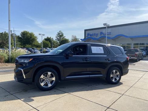 Used 2024 Honda Pilot EX-L image 6