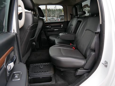 Used 2017 RAM 1500 Laramie w/ Convenience Group image 11