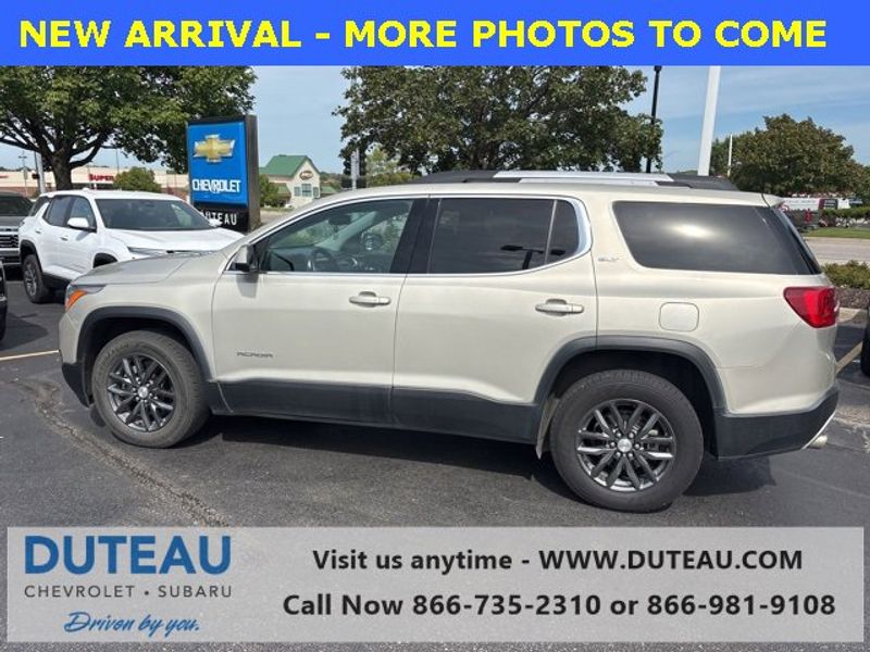 Used 2017 GMC Acadia SLT image 1