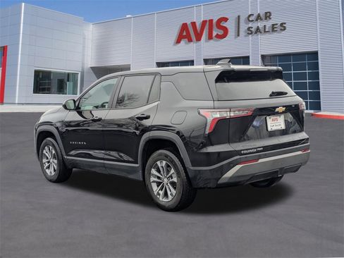 Used 2025 Chevrolet Equinox LT image 3