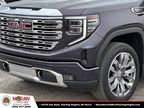 Certified 2023 GMC Sierra 1500 Denali w/ Denali Reserve Package AWD/4WD image 8