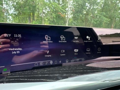 New 2025 Cadillac Escalade IQ Luxury 1 image 17