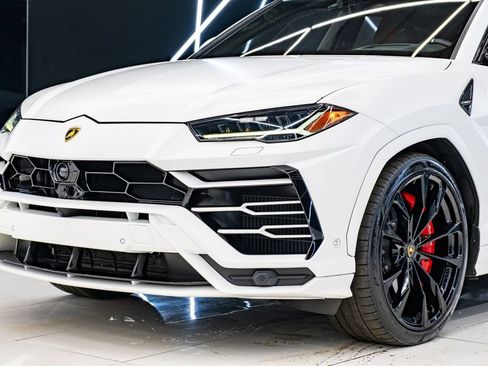 Used 2022 Lamborghini Urus AWD/4WD image 4