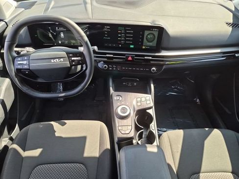 Used 2026 Kia Sportage LX FWD image 28
