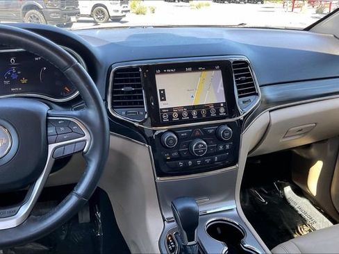 Used 2021 Jeep Grand Cherokee Limited w/ Sun & Sound Group RWD image 5