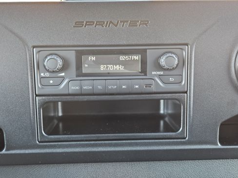Used 2026 Mercedes-Benz Sprinter 2500 image 9