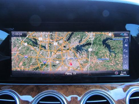 Used 2019 Mercedes-Benz E 450 4MATIC Sedan w/ Premium Package image 41