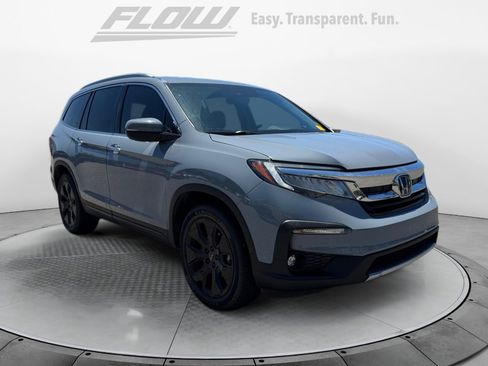 Used 2022 Honda Pilot Touring image 1