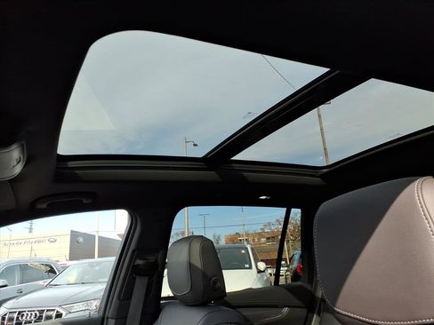 Certified 2022 Cadillac XT6 Luxury image 28