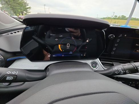 New 2026 Chevrolet Trax LT w/ Driver Confidence Package FWD image 15