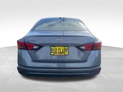 Used 2025 Nissan Altima 2.5 SV FWD image 5