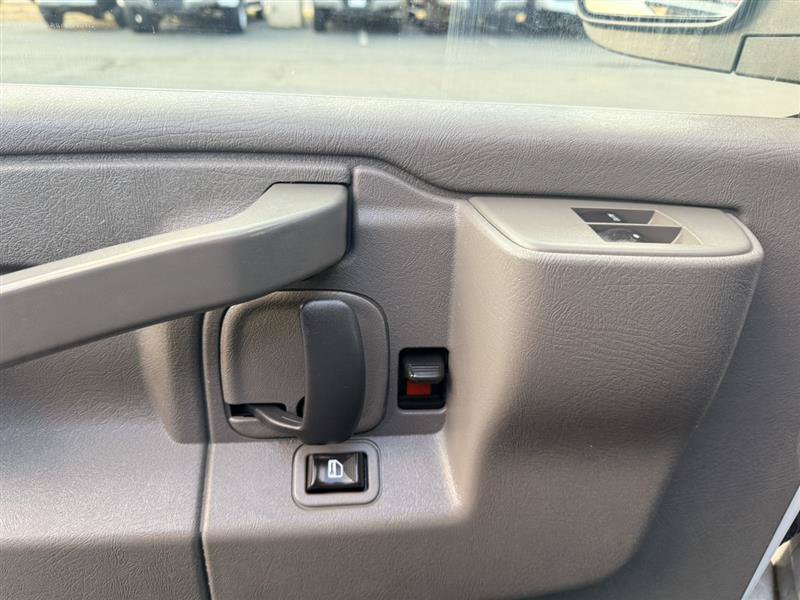 Used 2019 GMC Savana 2500 w/ Driver Convenience Package RWD image 20