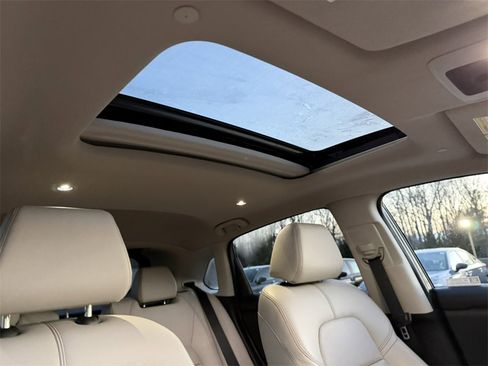 Used 2024 Honda HR-V EX-L image 13