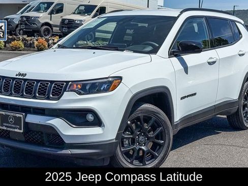Used 2025 Jeep Compass Latitude w/ Altitude Special Edition AWD/4WD image 1